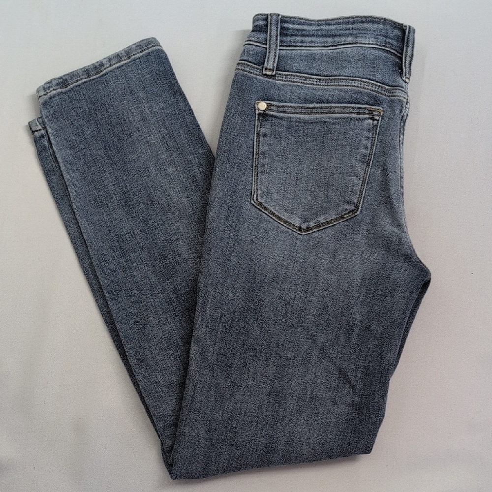 Judy Blue Medium Wash Slim Fit Jeans - Picture 4 of 8